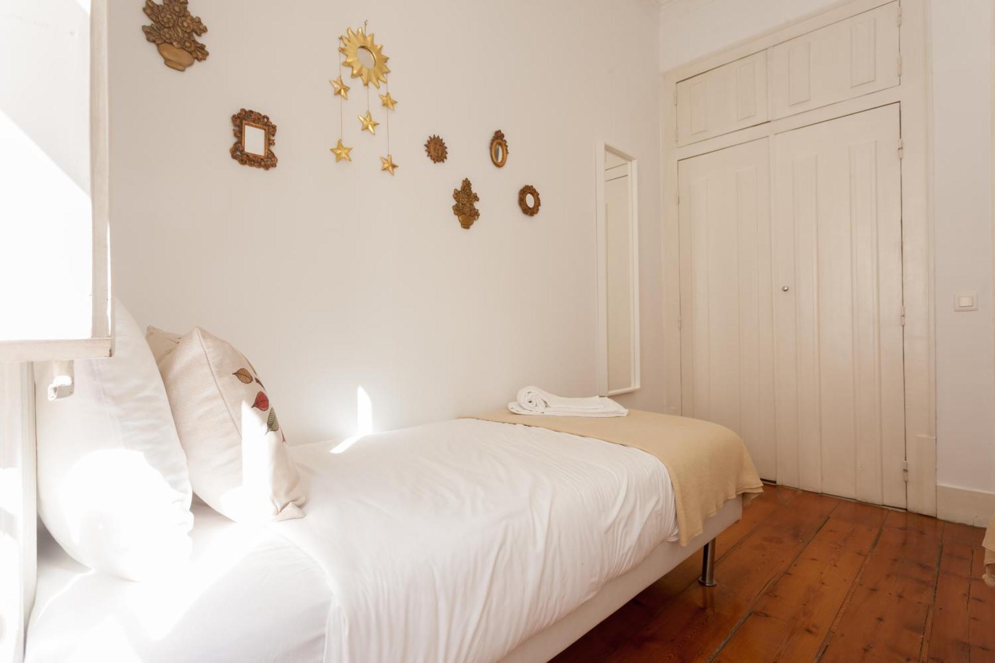Tejo Vintage Three-Bedroom Apartment - By Lu Holidays Lisboa Екстериор снимка