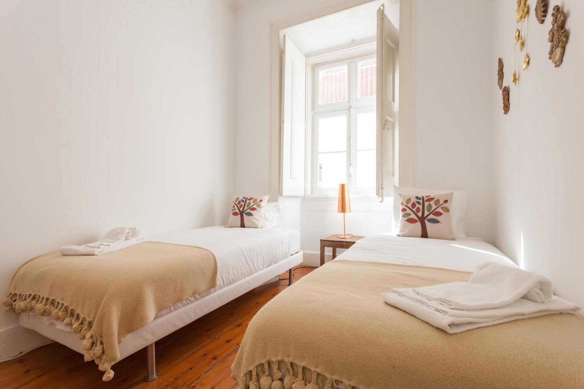 Tejo Vintage Three-Bedroom Apartment - By Lu Holidays Lisboa Екстериор снимка